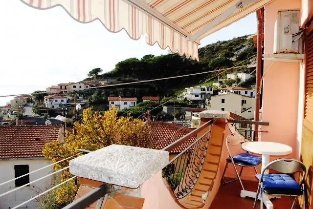 Appartamento Seccheto Mare